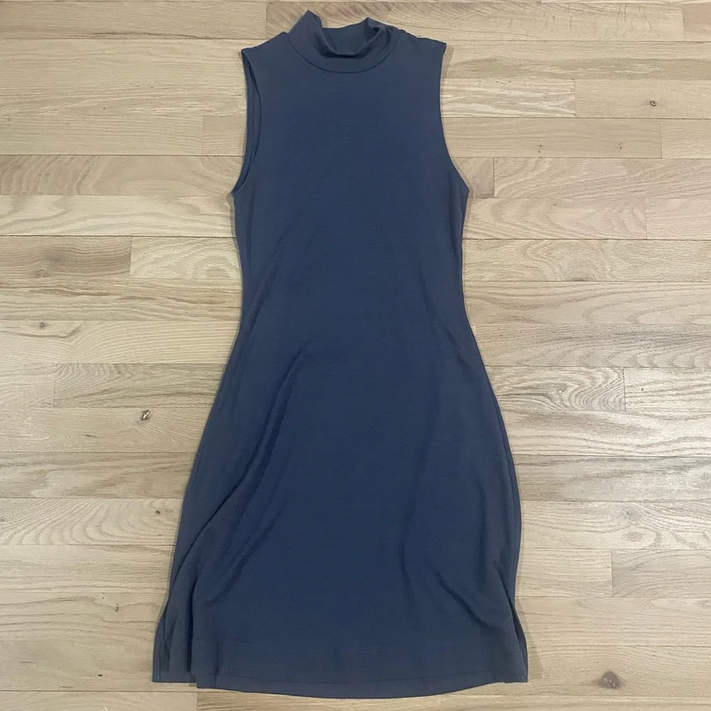 Aritzia Wilfred Free Hardison Dress Gray - Picture 9 of 10